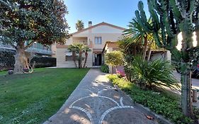Villa Gisi Guest House